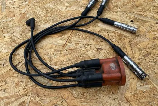 Audi A4 S4 B5 8D Plug wire 