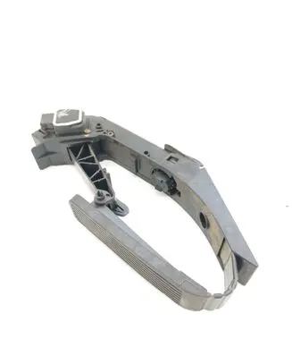 Mercedes-Benz S W220 Accelerator throttle pedal A2203000004