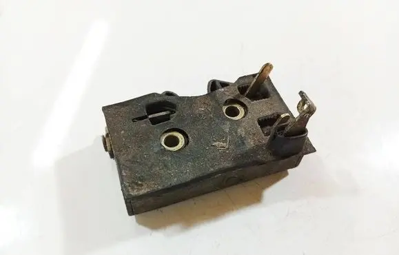 Audi 80 90 B3 Rear door lock 893839015C