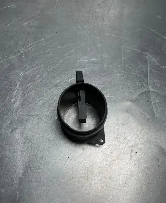 BMW 5 E60 E61 Mass air flow meter 0281002936 7805415