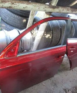 Mitsubishi Outlander Front door