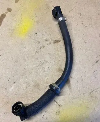 Volvo XC90 Engine coolant pipe/hose 3524376