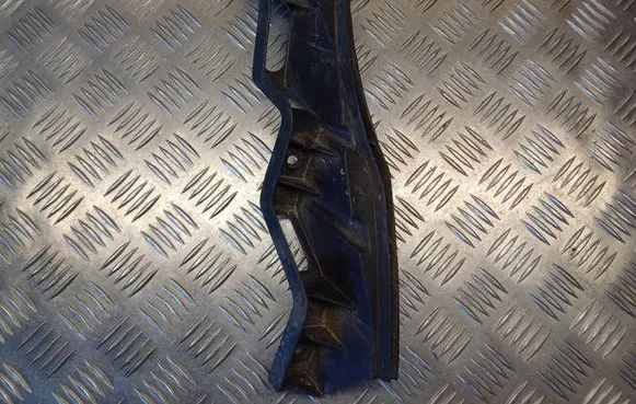 Volkswagen PASSAT B6 Front bumper mounting bracket 3C0807890