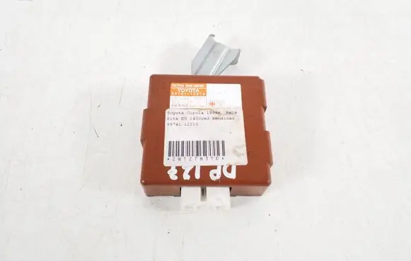 Toyota Corolla E110 Door central lock control unit/module 89741-12210