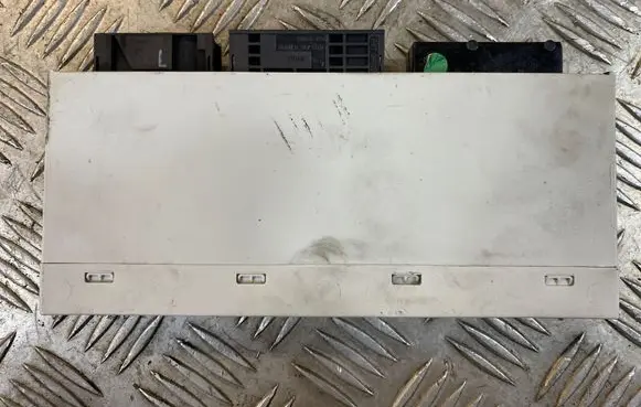 BMW 3 E46 Door central lock control unit/module 69076629 689667 158118AB