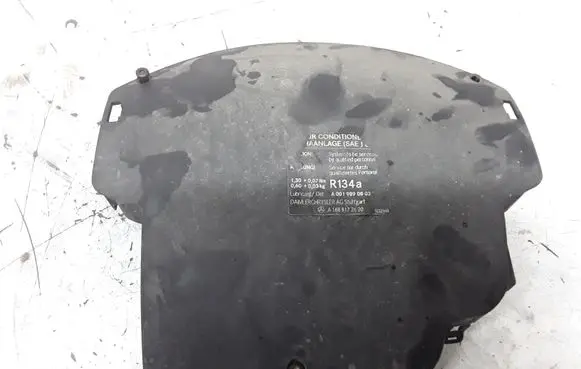 Mercedes-Benz Vaneo W414 Engine cover (trim) A1688172620