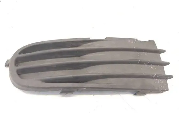 Volvo S40 Front bumper lower grill 30657010