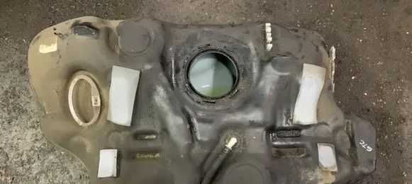 Opel Astra J Fuel tank 13269424