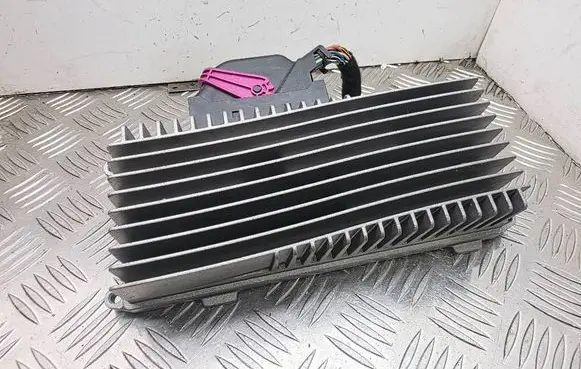 Audi A4 S4 B8 8K Sound amplifier 8R0035223F