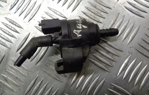Opel Agila A Vacuum valve 9205571