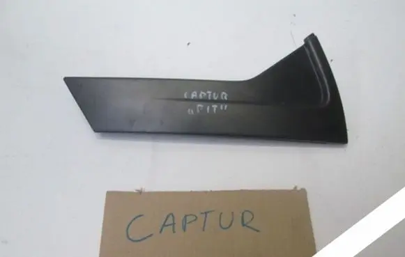Renault Captur Centre console side trim front 