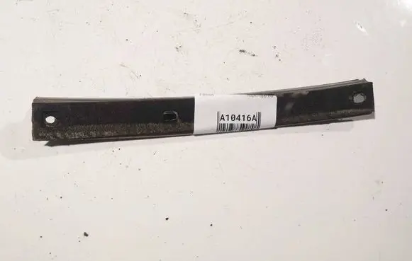 Hyundai Tiburon Front door glass trim molding 