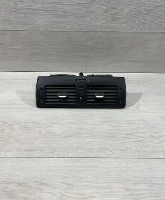 Dash center air vent grill