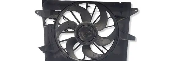 Ford Mustang V Radiator cooling fan shroud 