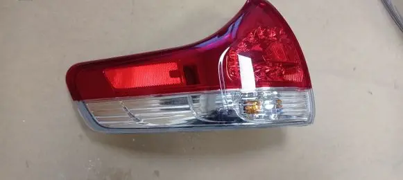 Toyota Sienna XL30 III Rear/tail lights