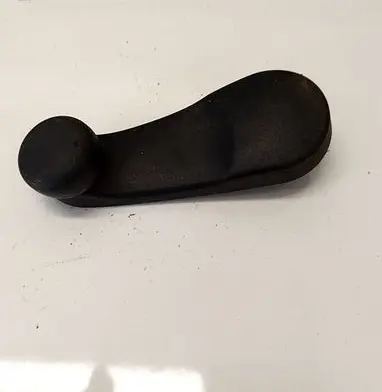 Mazda CX-7 Front door window winding handle A739