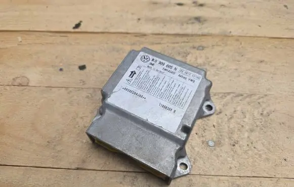 Volkswagen Polo Airbag control unit/module 6Q0909605A