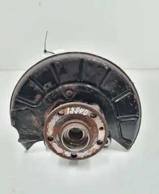 Volkswagen PASSAT B6 Front wheel hub