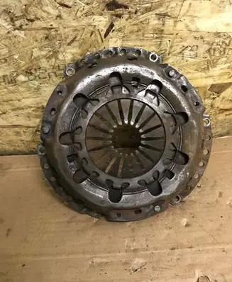 Volkswagen Golf V Pressure plate 