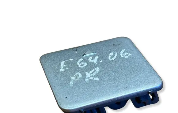 BMW 6 E63 E64 Front tow hook cap/cover 