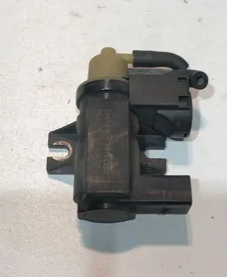 Volvo XC60 Turbo solenoid valve 30774761 70232500 09T043