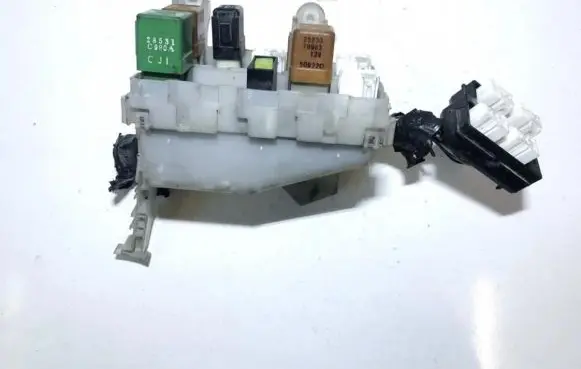 Nissan X-Trail T30 Fuse box set