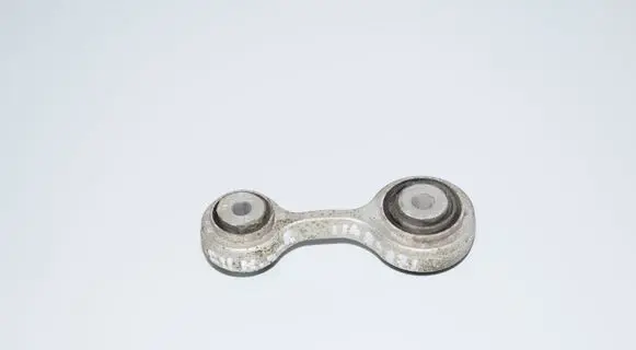 Rear control arm
