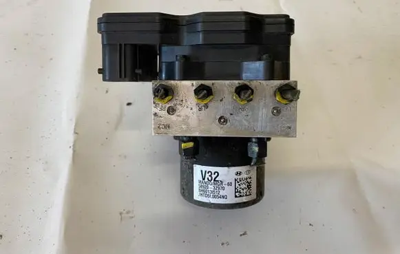Hyundai i40 ABS Pump 58920-3Z970