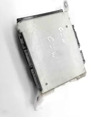 Toyota C-HR I Central body control module 89221F4020