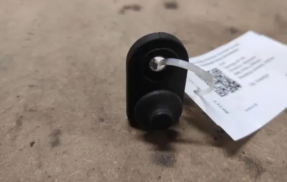 KIA Sportage Front door sensor 
