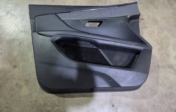 Peugeot 3008 II Front door card panel trim 9810511977 9815749677 9815749477