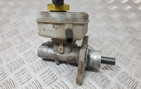 Skoda Octavia Mk1 (1U) Master brake cylinder 1J1611301B