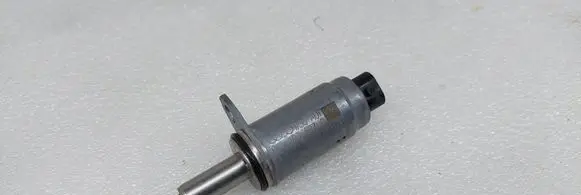 Audi Q5 SQ5 FY Camshaft vanos timing valve 06E103697Q