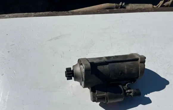 Volkswagen PASSAT B8 Starter motor 02E911023T