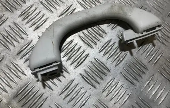 Skoda Fabia Mk2 (5J) Rear interior roof grab handle 6y0857607