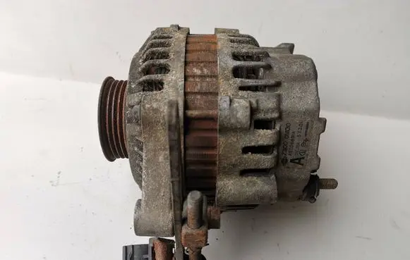 Nissan Almera N16 Generator/alternator 231000M010 221000M010 A5T06891A