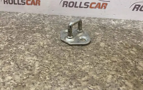 Honda CR-V Rear door lock loop/hook striker 2998