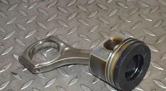 Subaru Outback Piston 