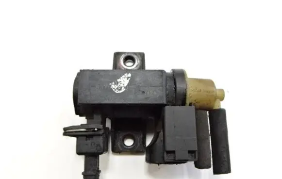 Nissan Qashqai Vacuum valve 70181405 14T277 82007