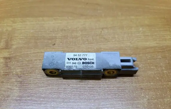 Volvo S60 Airbag deployment crash/impact sensor 9452777 030105 006575