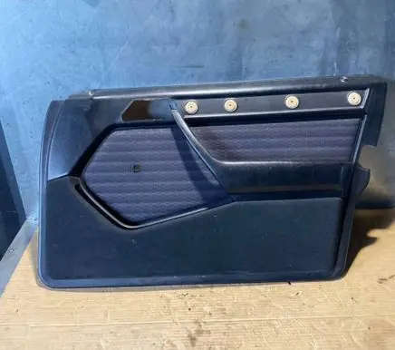 Mercedes-Benz E W124 Front door card panel trim