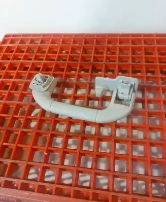 Mercedes-Benz E W212 Rear interior roof grab handle A2048100151