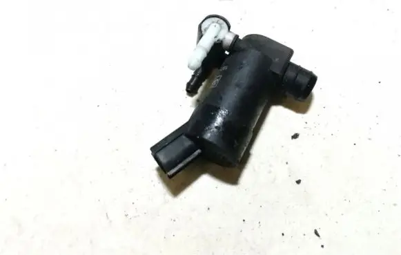 Ford Focus Windscreen/windshield washer pump 1s7117k624fe 1s71-17k624-fe