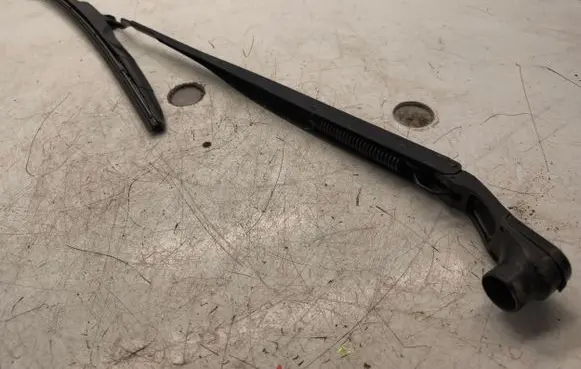 Jeep Grand Cherokee Windshield/front glass wiper blade 8426
