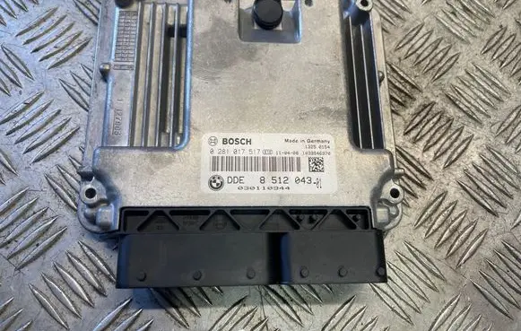 BMW 3 E90 E91 Engine control unit/module 8512043