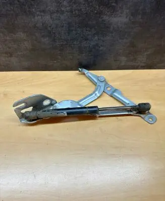 Audi A4 S4 B5 8D Loading door lower hinge 
