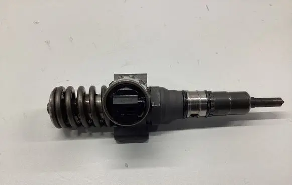 Audi A3 S3 A3 Sportback 8P Fuel injector 03G130073G