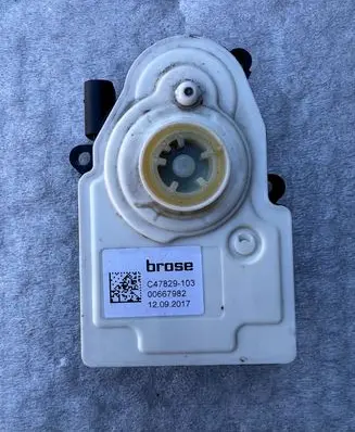 BMW 2 F45 Radiator active air flap actuator C47829103