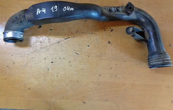 Audi A4 S4 B6 8E 8H Air intake hose/pipe 8E0145762B