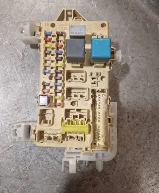 Toyota Corolla Verso AR10 Fuse box set 892210F010 1000633817 06022122361702